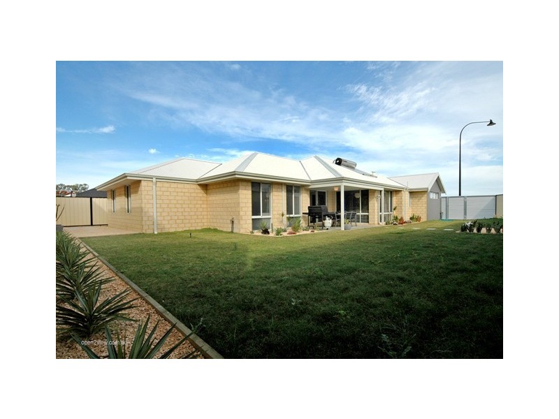 33 Celebration Boulevard, Clarkson WA 6030