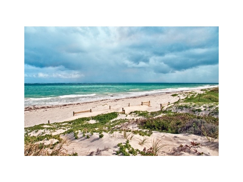 26 Beverley Crescent, Quinns Rocks WA 6030