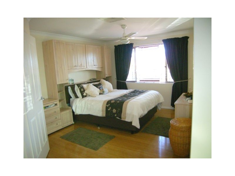 10 Mersin Drive, Mindarie WA 6030