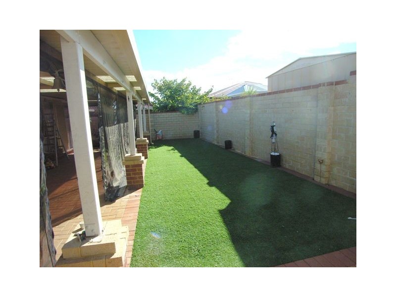 10 Mersin Drive, Mindarie WA 6030