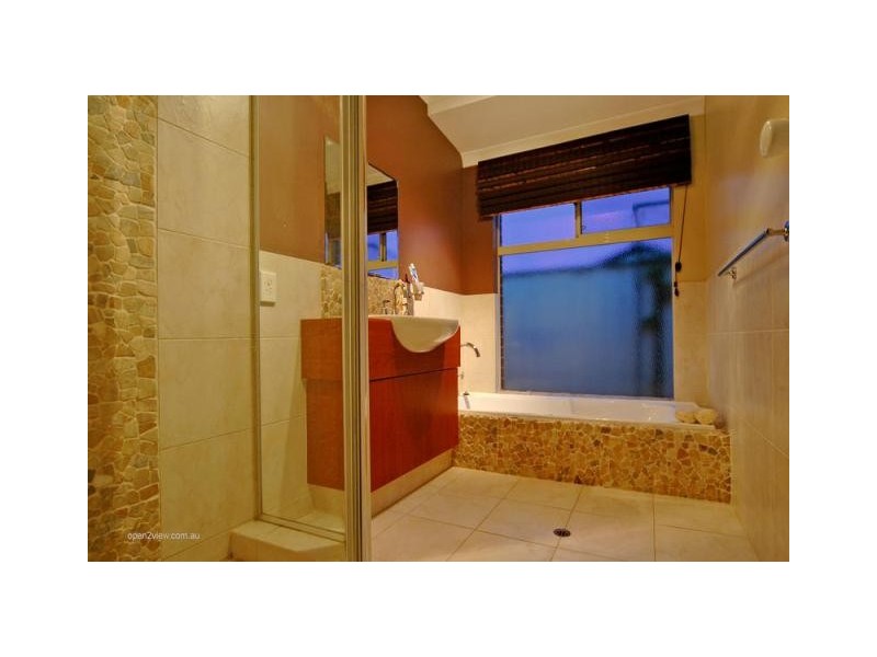 96 Roxburgh Circle, Kinross WA 6028