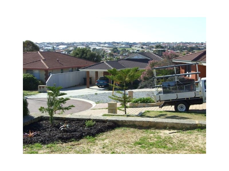 17 Drammen Elbow, Merriwa WA 6030