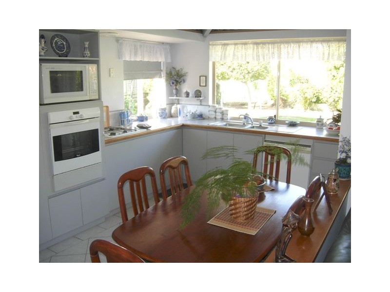 6 Canterbury Circle, Currambine WA 6028