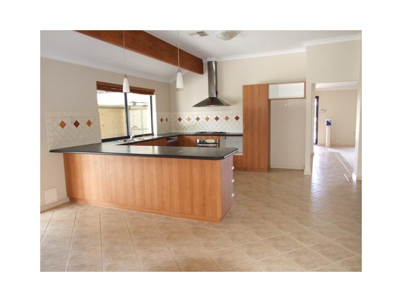 17 Olympus Loop, Merriwa WA 6030