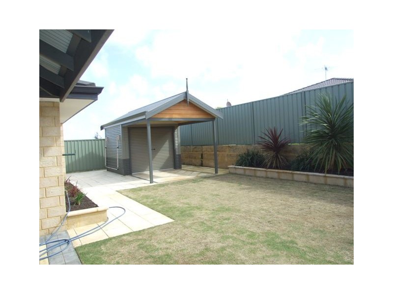 17 Olympus Loop, Merriwa WA 6030