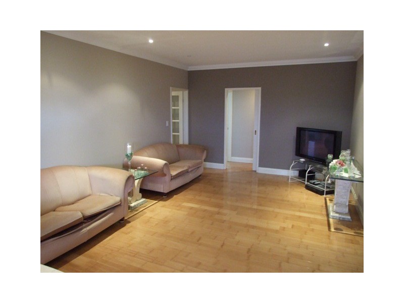 226  Santa Barbara Parade, Quinns Rocks WA 6030