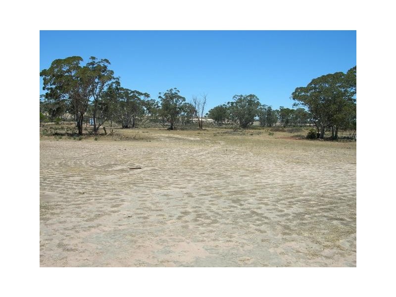 Lot 5466 Five Mile Gate Rd, Cunderdin WA 6407