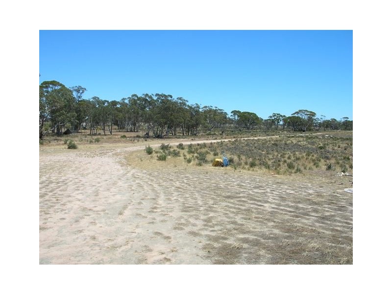 Lot 5466 Five Mile Gate Rd, Cunderdin WA 6407