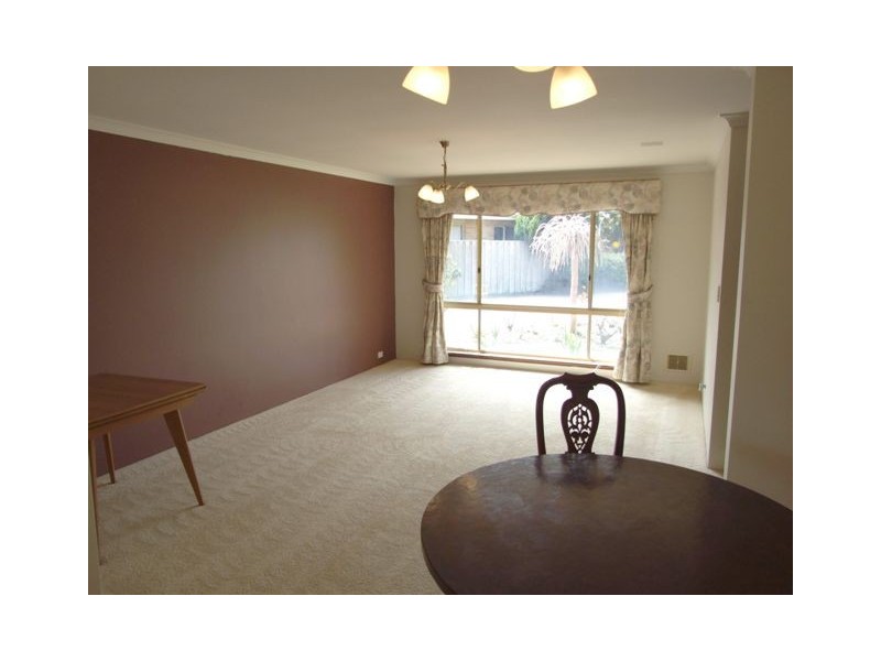 16 Vilamour Close, Currambine WA 6028