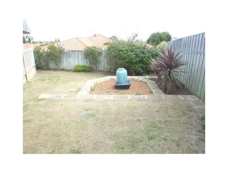 16 Vilamour Close, Currambine WA 6028