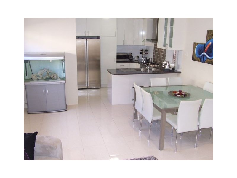 2/27B  Stroughton Road, Westminster WA 6061