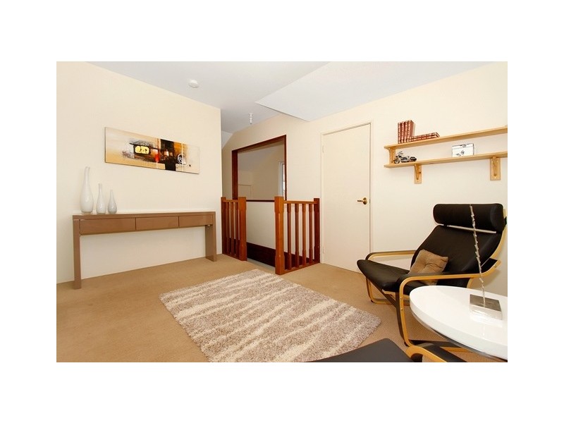 9 Bluff Way, Mindarie WA 6030