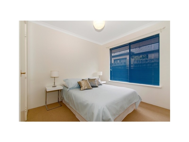 9 Bluff Way, Mindarie WA 6030