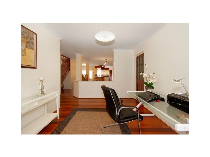 9 Bluff Way, Mindarie WA 6030