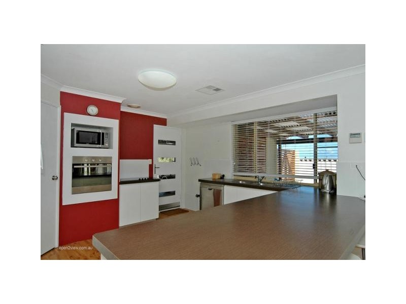 4  St Ives Drive, Yanchep WA 6035