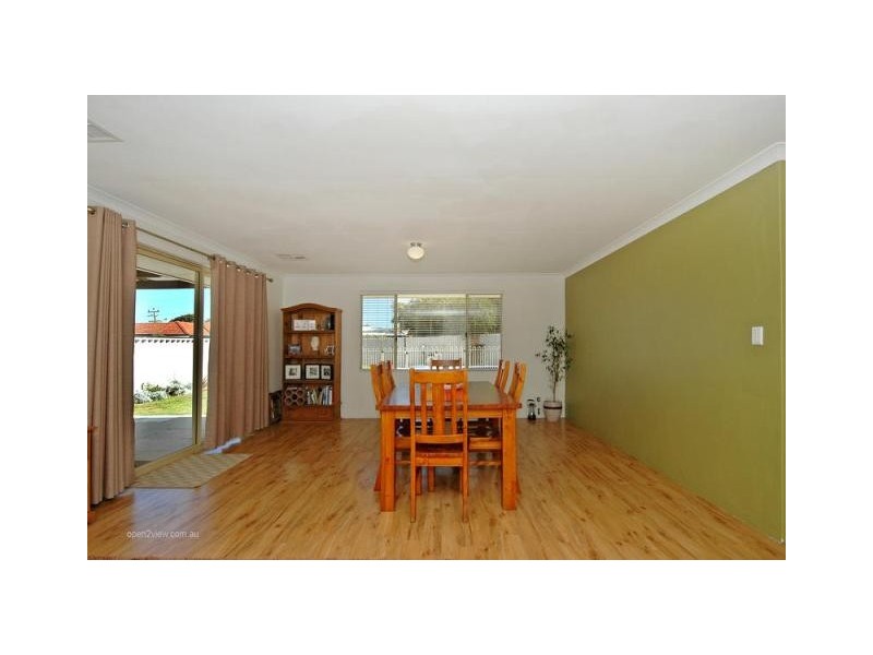 4  St Ives Drive, Yanchep WA 6035