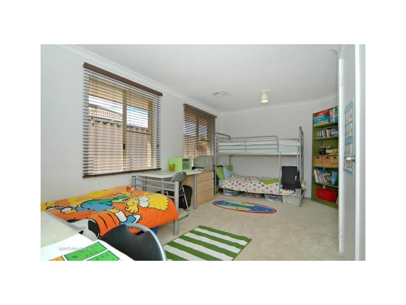 4  St Ives Drive, Yanchep WA 6035