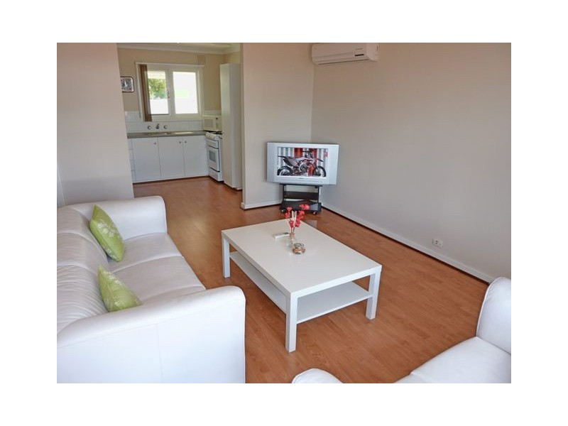 6/24 Pelham Way, Girrawheen WA 6064