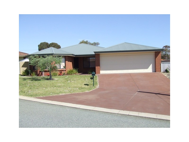 4  Tenet Court, Merriwa WA 6030