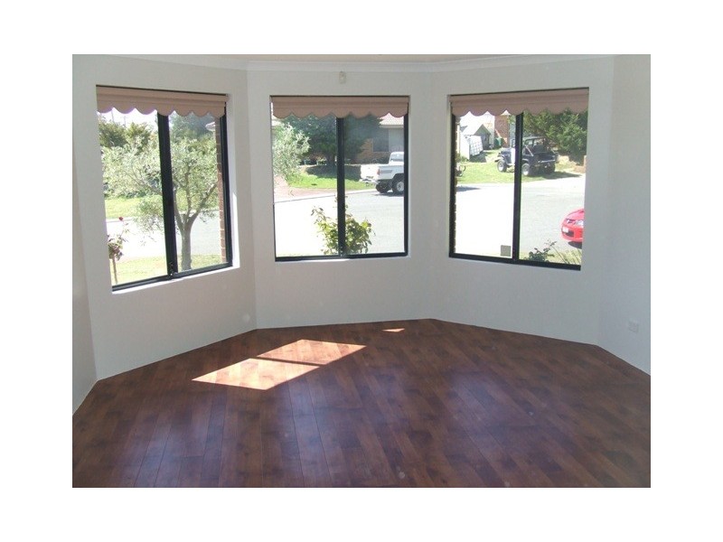 4  Tenet Court, Merriwa WA 6030