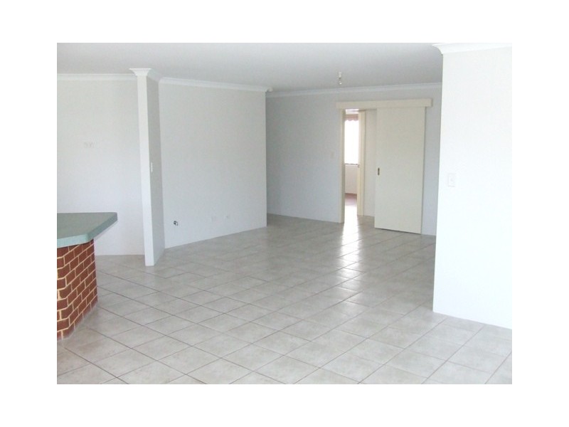 4  Tenet Court, Merriwa WA 6030