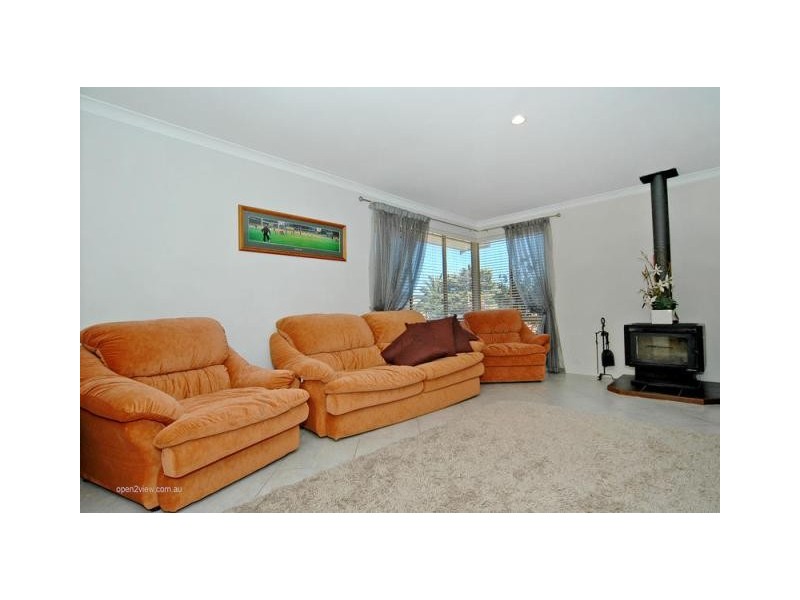 4 Tees Court, Mindarie WA 6030