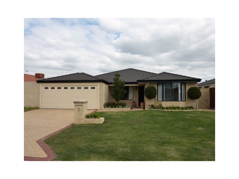 7 Driftwood Way, Beechboro WA 6063