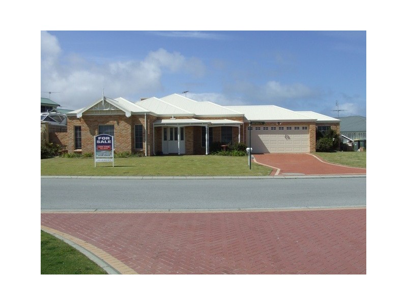19 Dartmouth Circle, Quinns Rocks WA 6030