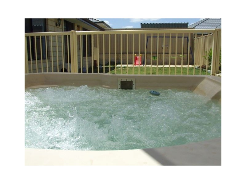 12 Erina Way, Ridgewood WA 6030