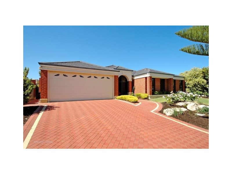 30 Rochester Drive, Mindarie WA 6030