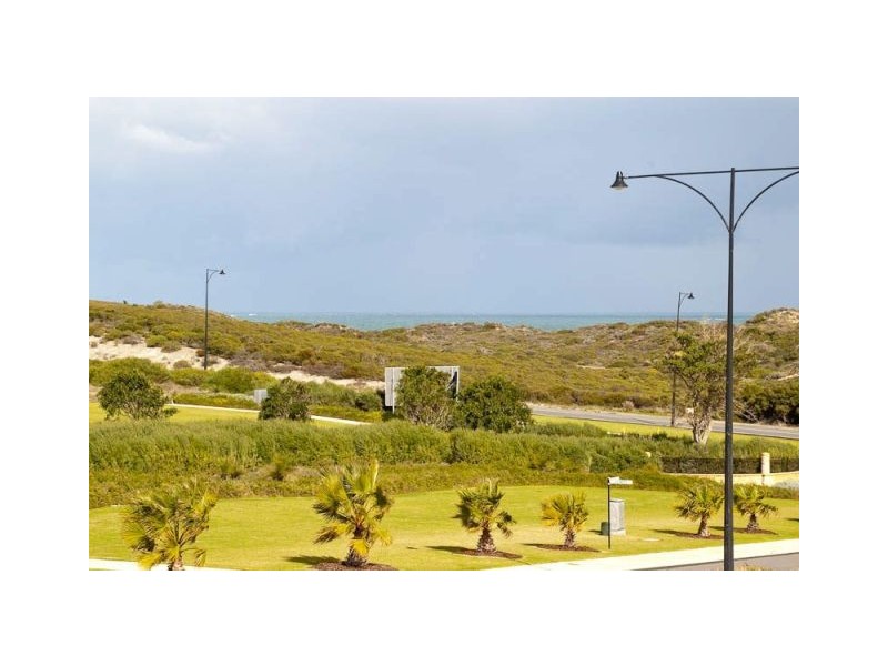 27 Montebello Blvd, Two Rocks WA 6037