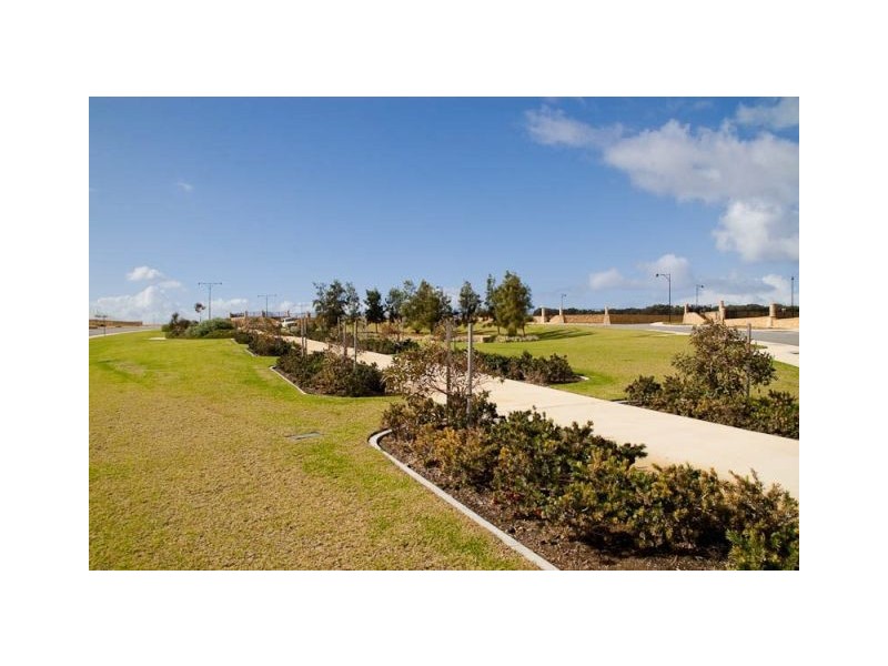 27 Montebello Blvd, Two Rocks WA 6037