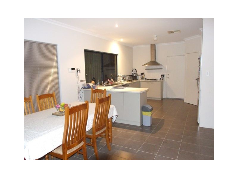 10  Sanderstead Loop, Butler WA 6036