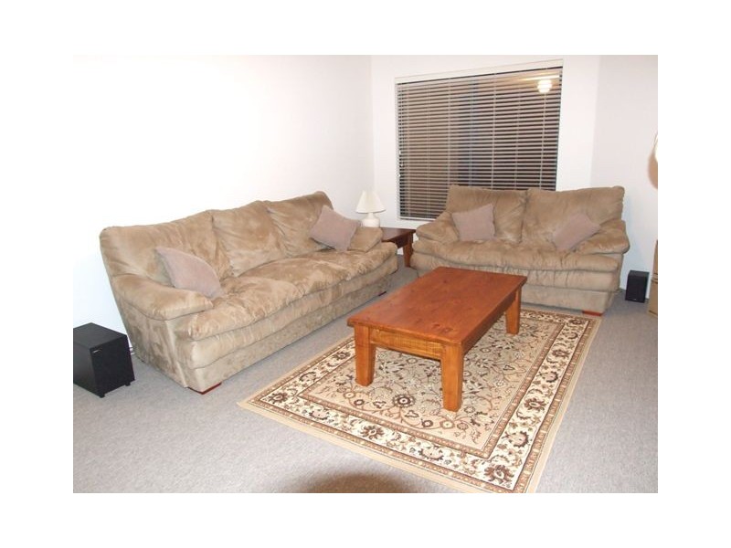 10  Sanderstead Loop, Butler WA 6036