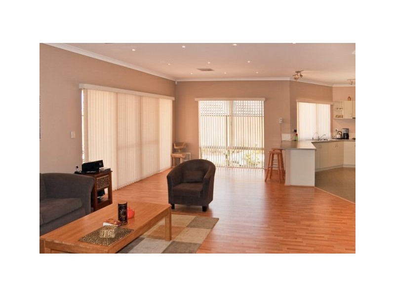 10  Trinity Way, Clarkson WA 6030