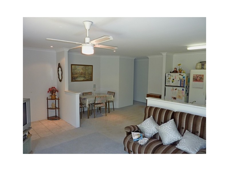 9/69 Upton Street, St James WA 6102