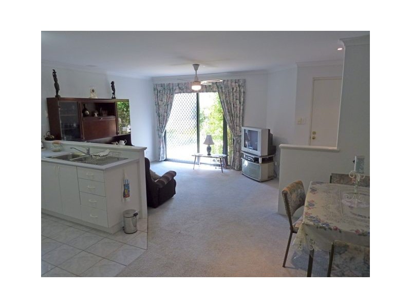 9/69 Upton Street, St James WA 6102