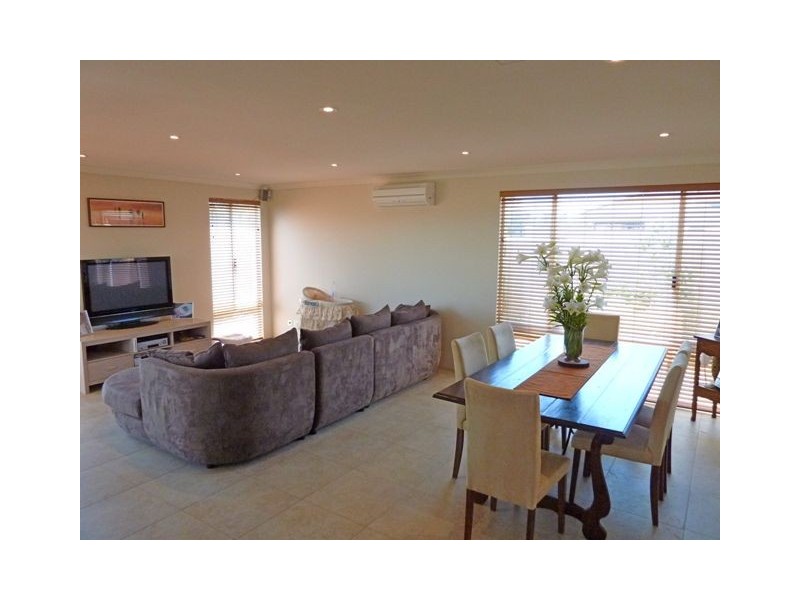 48 Masthead Close, Jindalee WA 6036