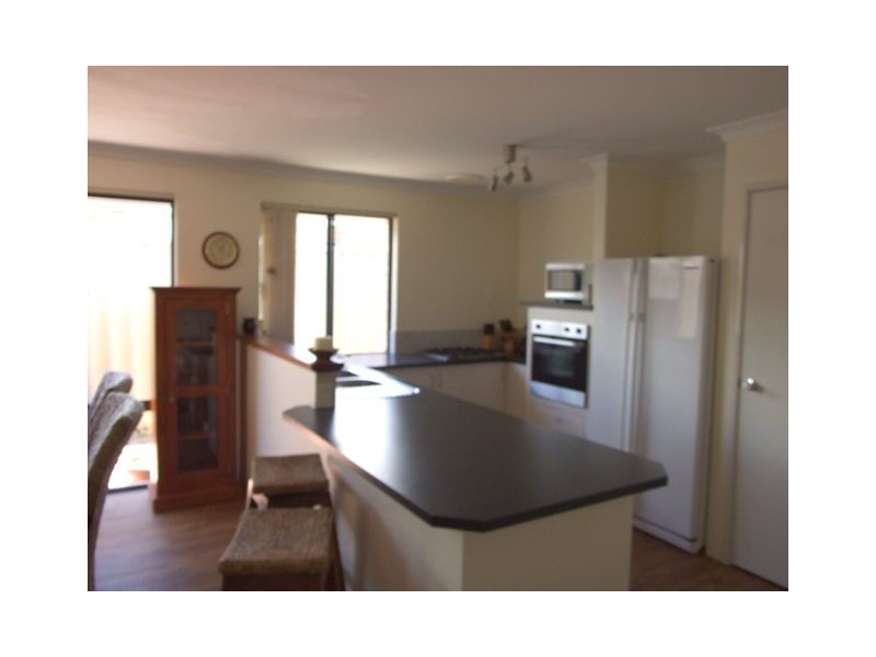 4 Covington Promenade, Butler WA 6036