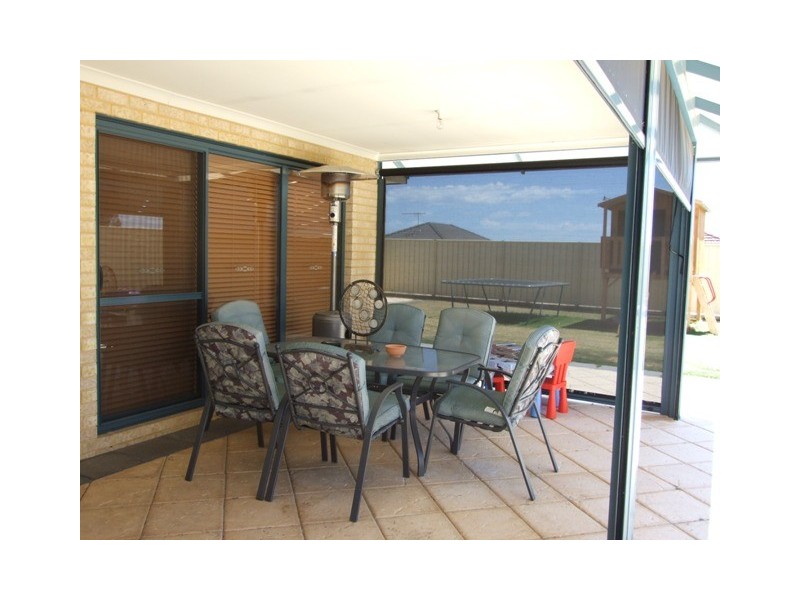 12 Adavale  Vista, Tapping WA 6065