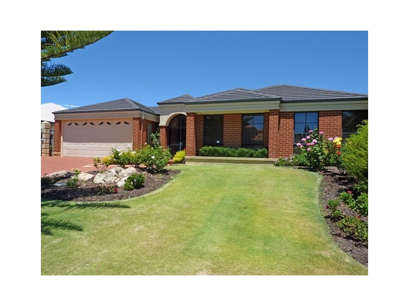 30 Rochester Drive, Mindarie WA 6030