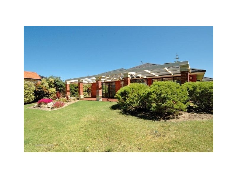 30 Rochester Drive, Mindarie WA 6030