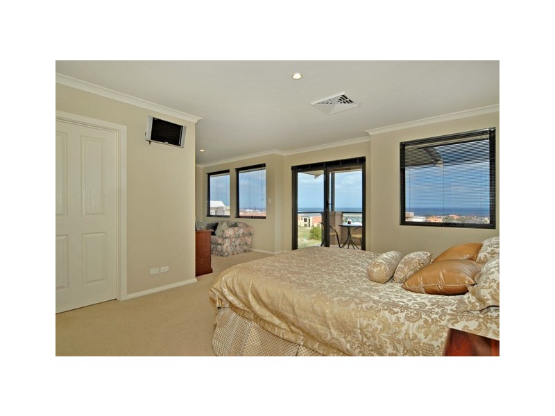 31  Mariners View, Mindarie WA 6030