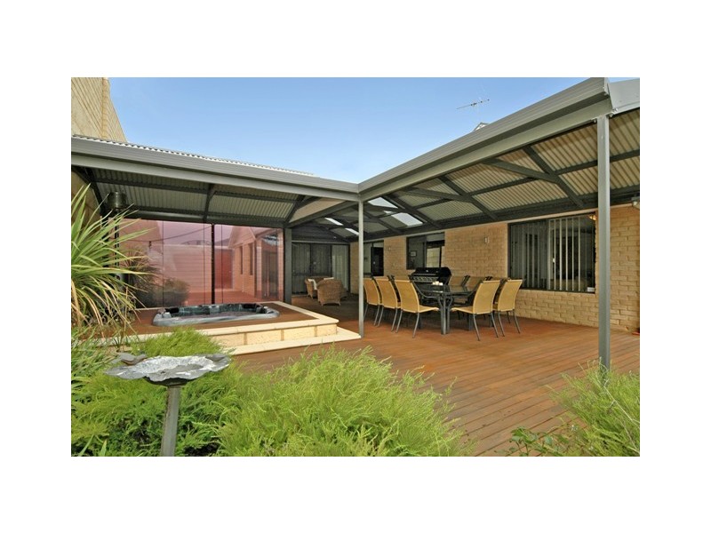 31  Mariners View, Mindarie WA 6030