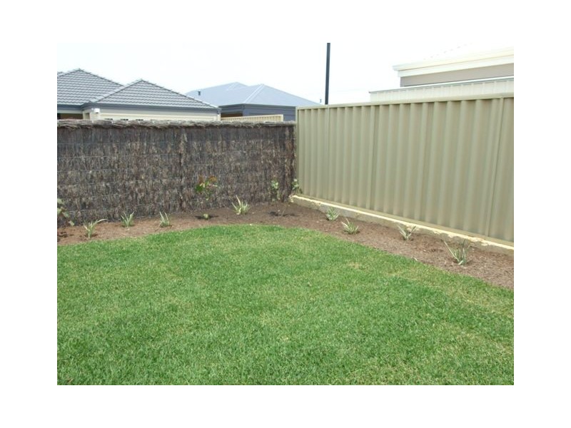 12 Finglas Meander, Butler WA 6036