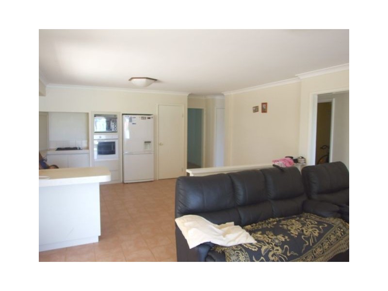 6 Lenswood Retreat, Clarkson WA 6030