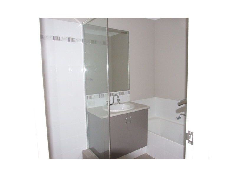 2/22 Beachwood Crescent, Butler WA 6036