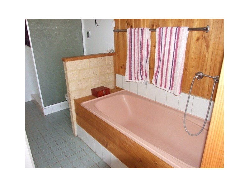 8 Burnett Drive, Clarkson WA 6030