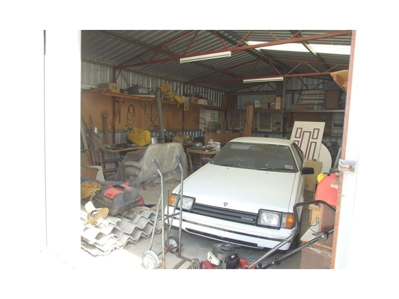 15  Caley Place, Two Rocks WA 6037