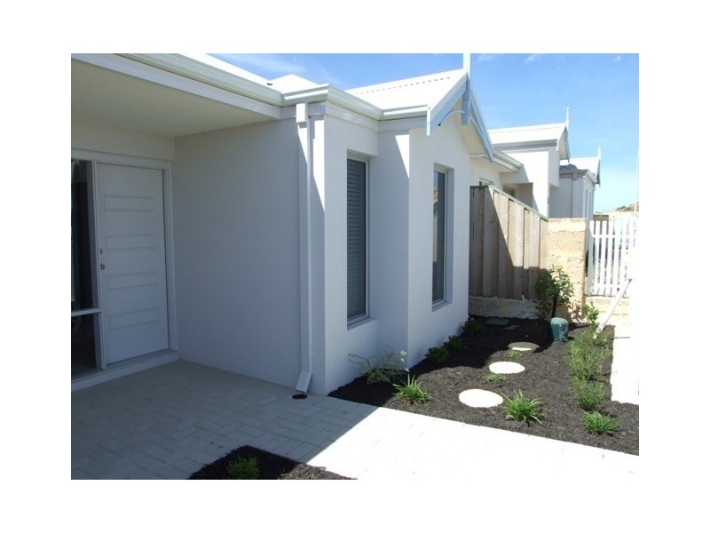 62 Seaside Avenue, Yanchep WA 6035